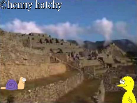 henny hatchy Sniggel Geschenk Henny hatchy Sniggel Wyrm Plumbee jimjams Kken Spinne Schnecke Hummel Regenwurm Wurm Comic Cartoon Machu Picchu - Peru
